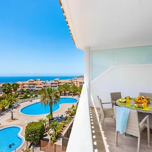 3c Atico Vista Hermosa Wifi Pool,tennis,padel,park Los Cristianos (Tenerife)