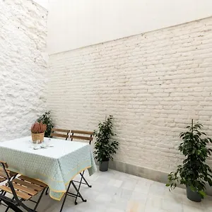 https://apartamento-arroyo-a.es-andalucia.com
